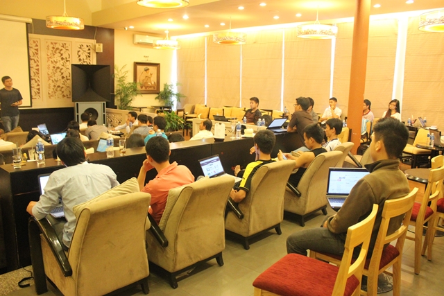 Đào tạo SEO tại Thái Bình chất lượng, chuẩn Google, lên TOP bền vững không bị Google phạt, dạy bởi Linh Nguyễn CEO Faceseo. LH khóa đào tạo SEO mới 0932523569.